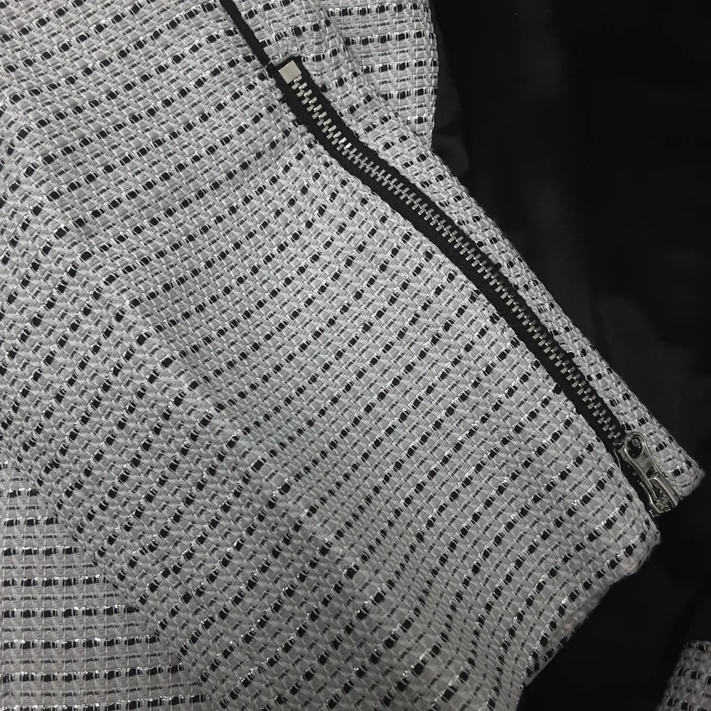 NWT Badgley Mischka Tweed Moto Jacket Grey Multi Large - Picture 14 of 15